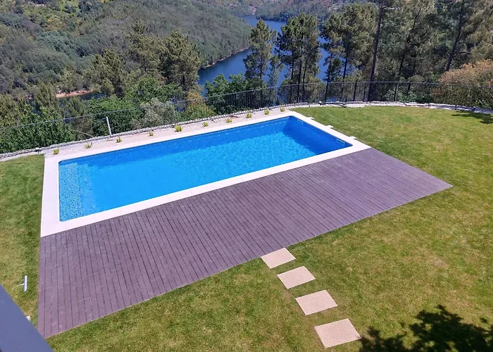 Recanto De Fornelos, - Ate 10 Pax Villa