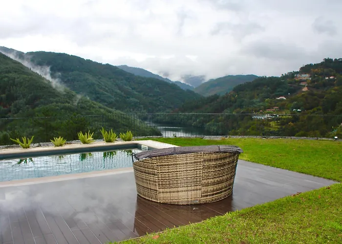 Recanto De Fornelos, - Ate 10 Pax Villa Geres